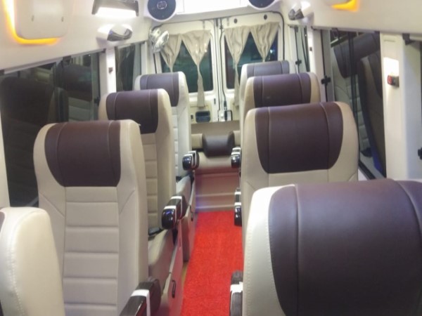  9 Seater Maharaja Tempo Traveller in Delhi